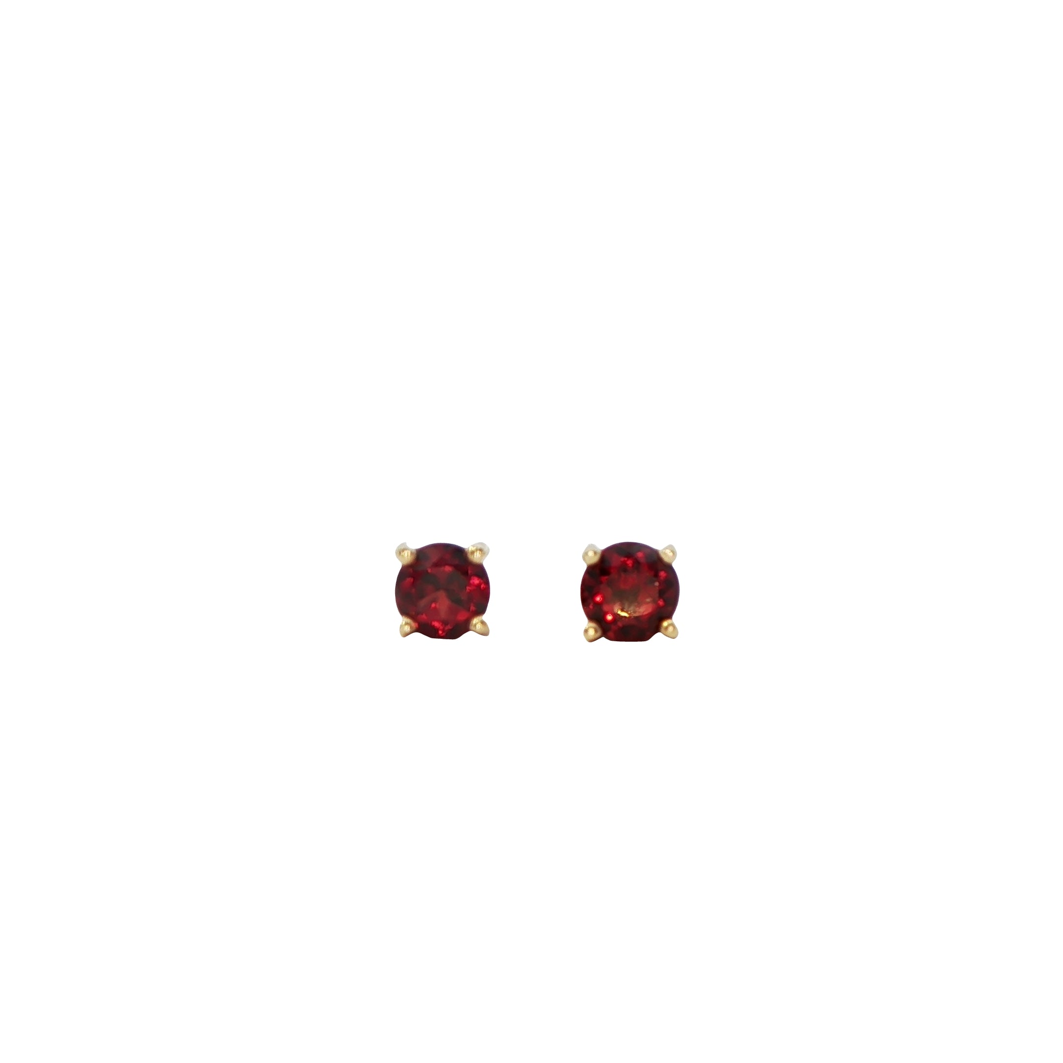 9 Carat Yellow Gold Garnet Stud Earrings