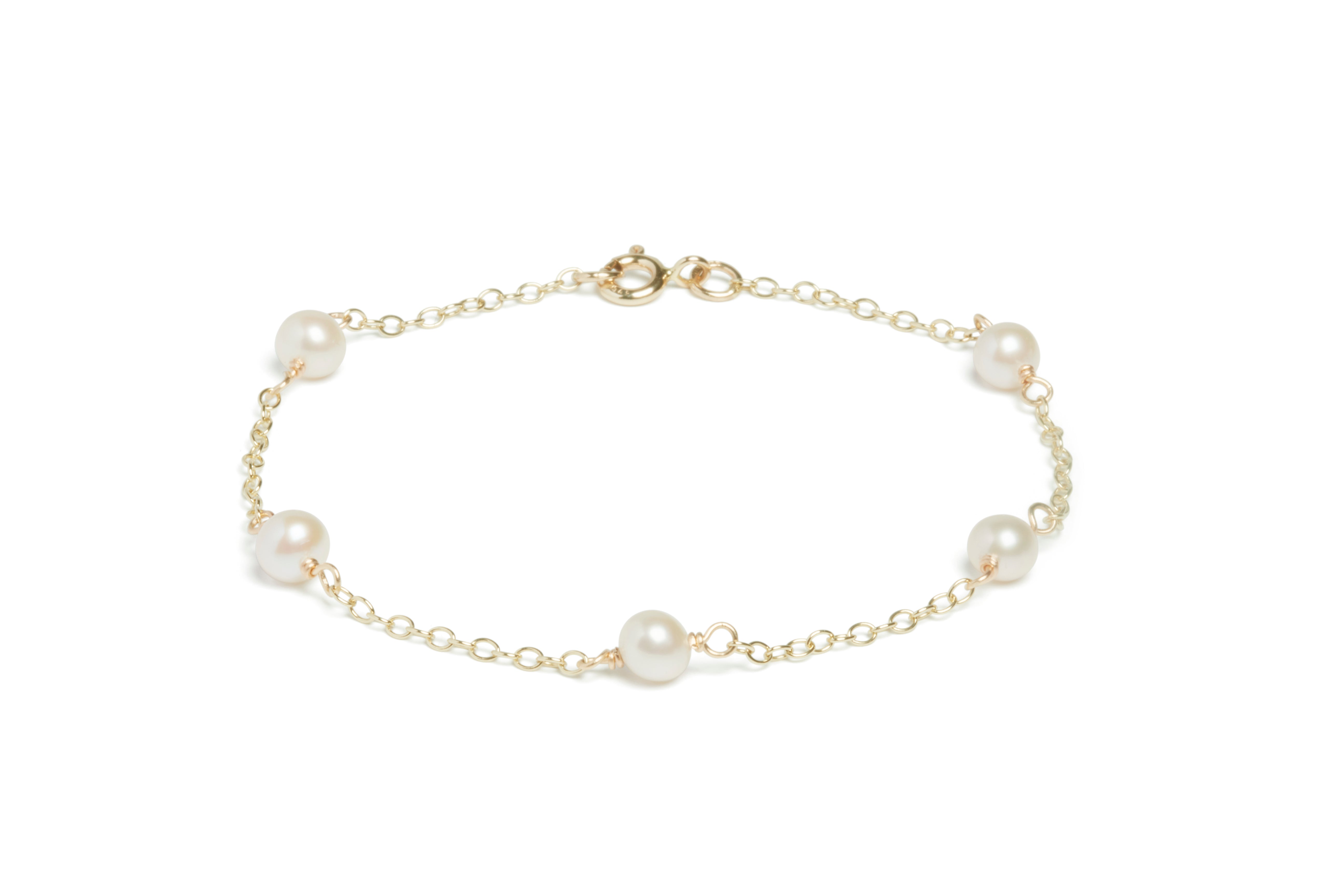 9 Carat Yellow Gold Cultured Pearl Bracelet