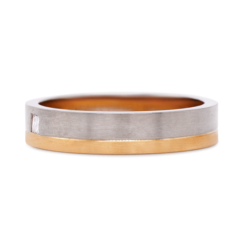 18 Carat White & Yellow Gold Diamond Ring