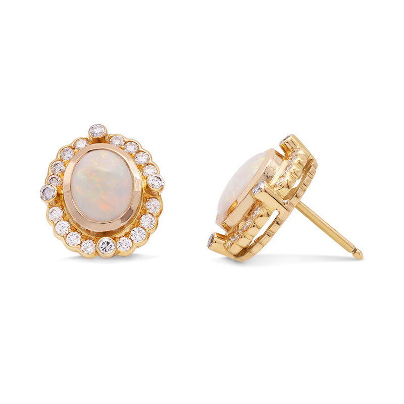 18 Carat Yellow Gold Opal & Diamond Pendant, Chain and Earring Set