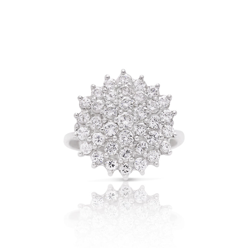 18 Carat White Gold Diamond Ring