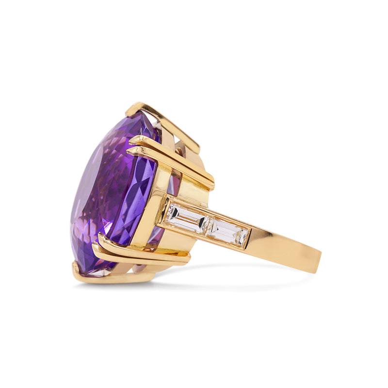 18 Carat Yellow Gold Amethyst & Diamond Dress Ring