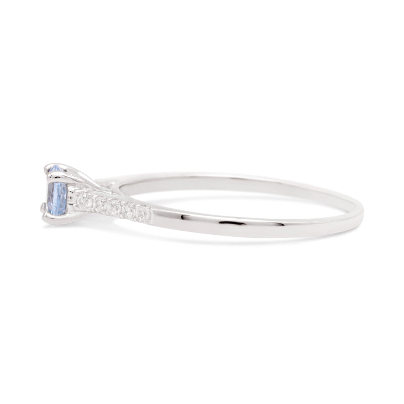 9 Carat White Gold Aquamarine & Diamond Ring