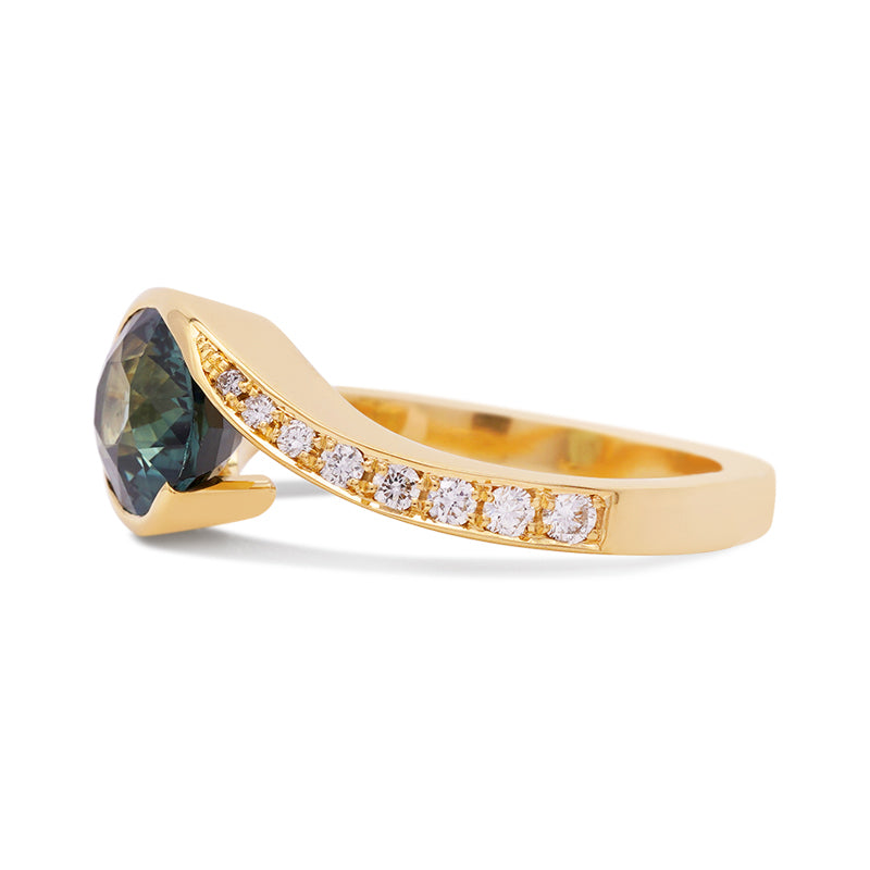 18 Carat Yellow Gold Teal Sapphire and Diamond Ring