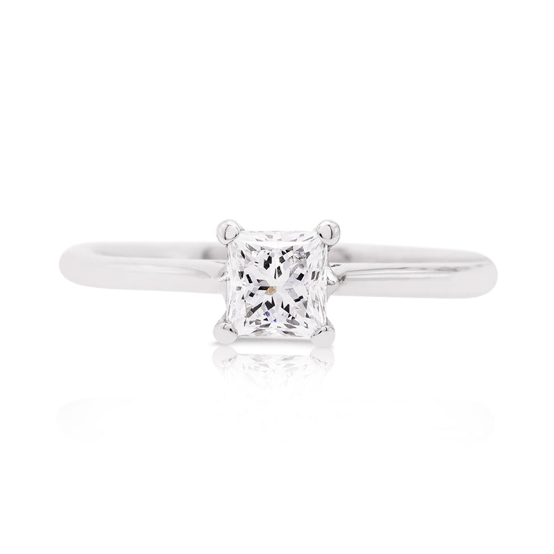 18 Carat White Gold Princess Cut Diamond Ring
