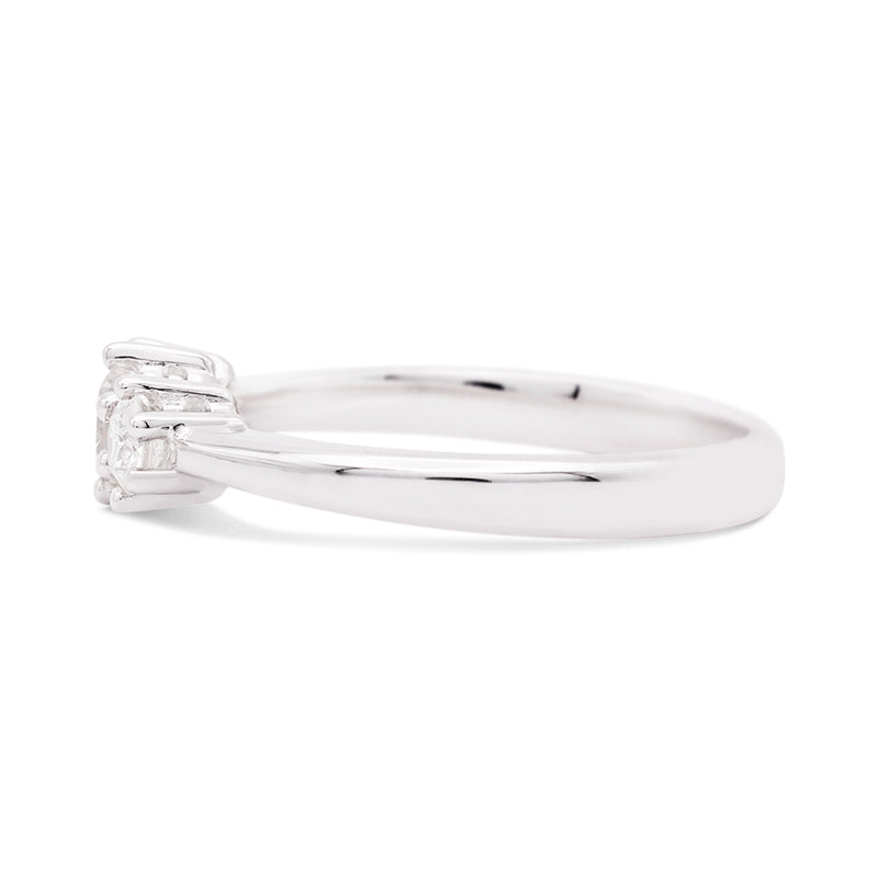18 Carat White Gold Trilogy Diamond Ring