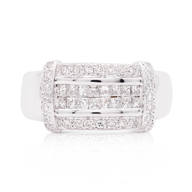 18 Carat White Gold Cluster Ring