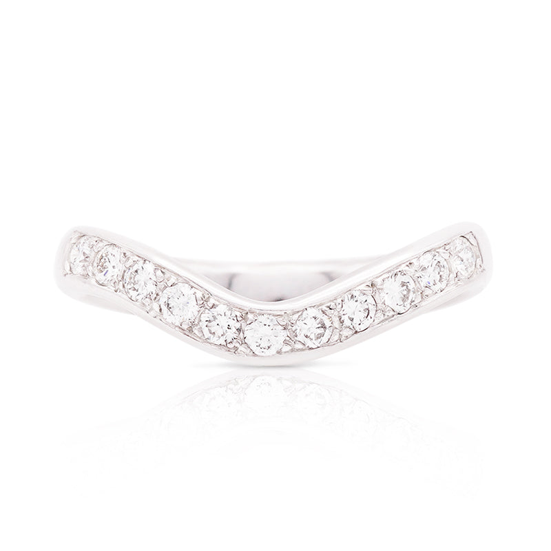 18 Carat White Gold Shaped Diamond Band