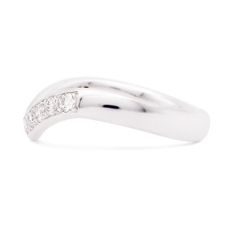 18 Carat White Gold Shaped Diamond Band