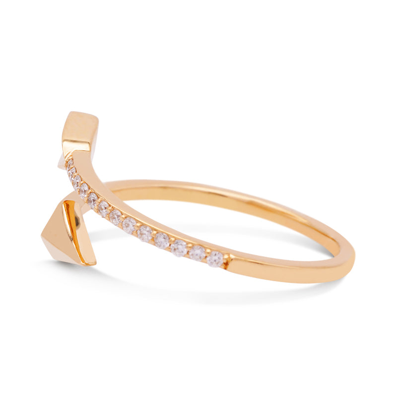 18 Carat Yellow Gold Diamond Arrow Ring