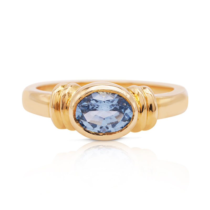 18 Carat Yellow Gold Aquamarine Ring