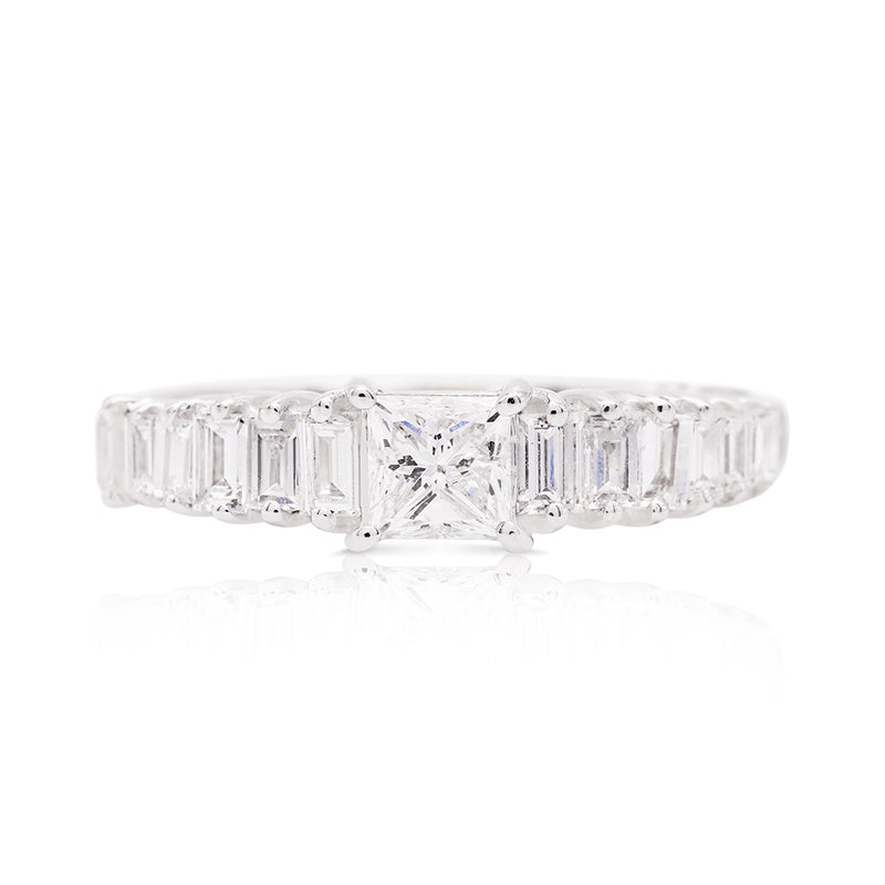 18 Carat White Gold Princess & Baguette Diamond Ring , 0.88ct
