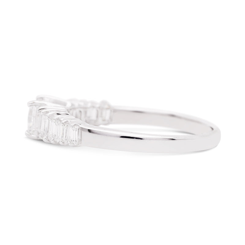 18 Carat White Gold Princess & Baguette Diamond Ring , 0.88ct