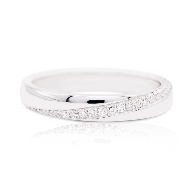 18 Carat White Gold Diamond Line Ring