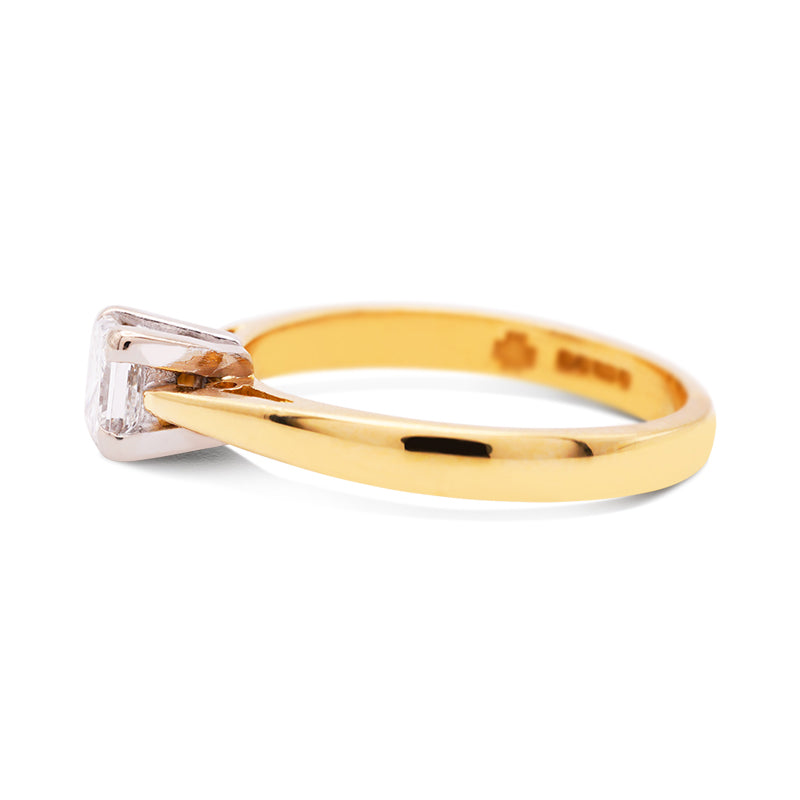 18 Carat Yellow Gold Princess Cut Diamond Solitaire