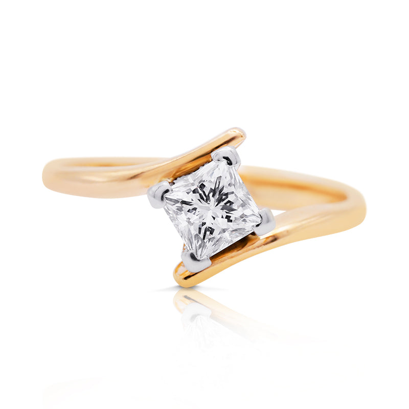 18 Carat Yellow Gold Diamond Crossover Ring