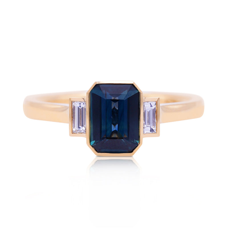18 Carat Yellow Gold Teal Sapphire and Diamond Ring