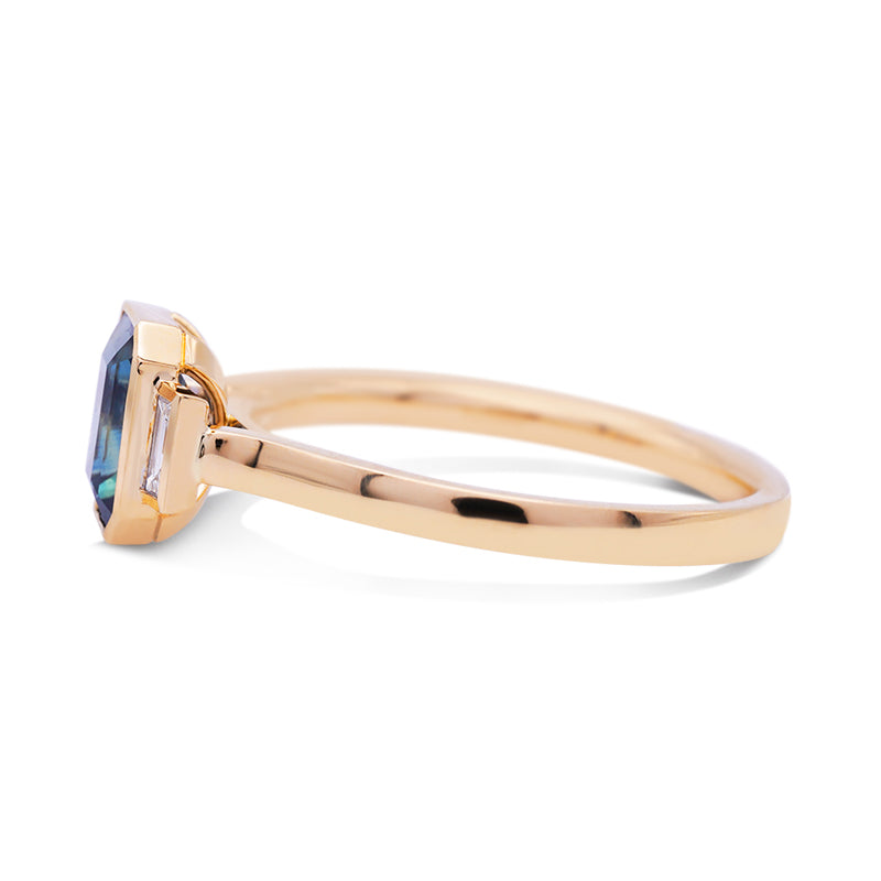 18 Carat Yellow Gold Teal Sapphire and Diamond Ring