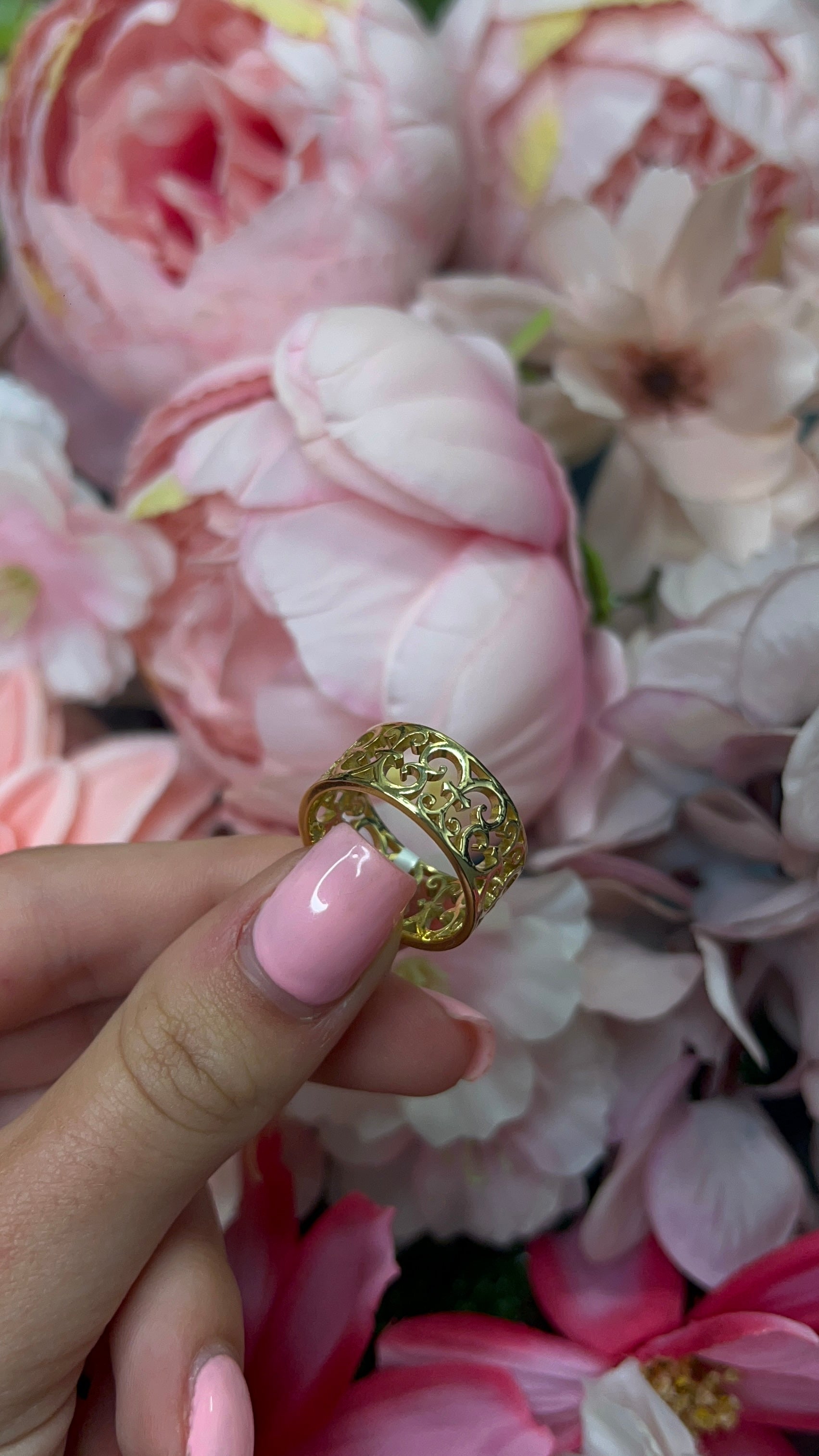 18 Carat Yellow Gold Tiffany & Co. Enchant Wide Ring