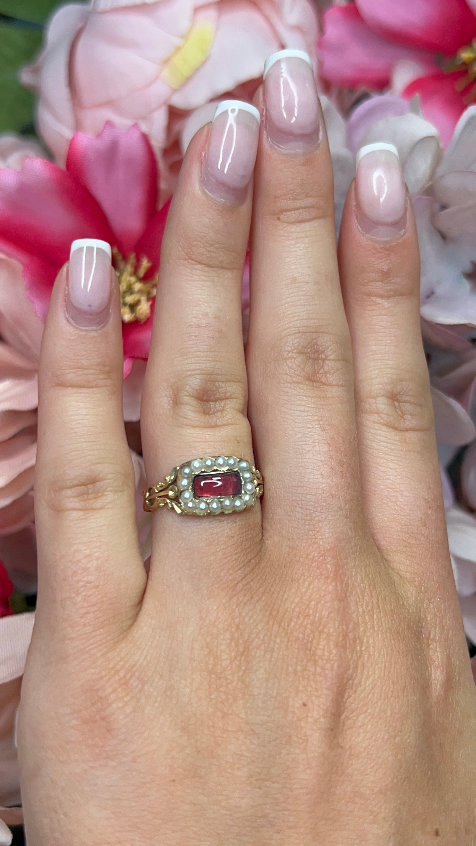 14 Carat Yellow Gold Garnet and Pearl Ring