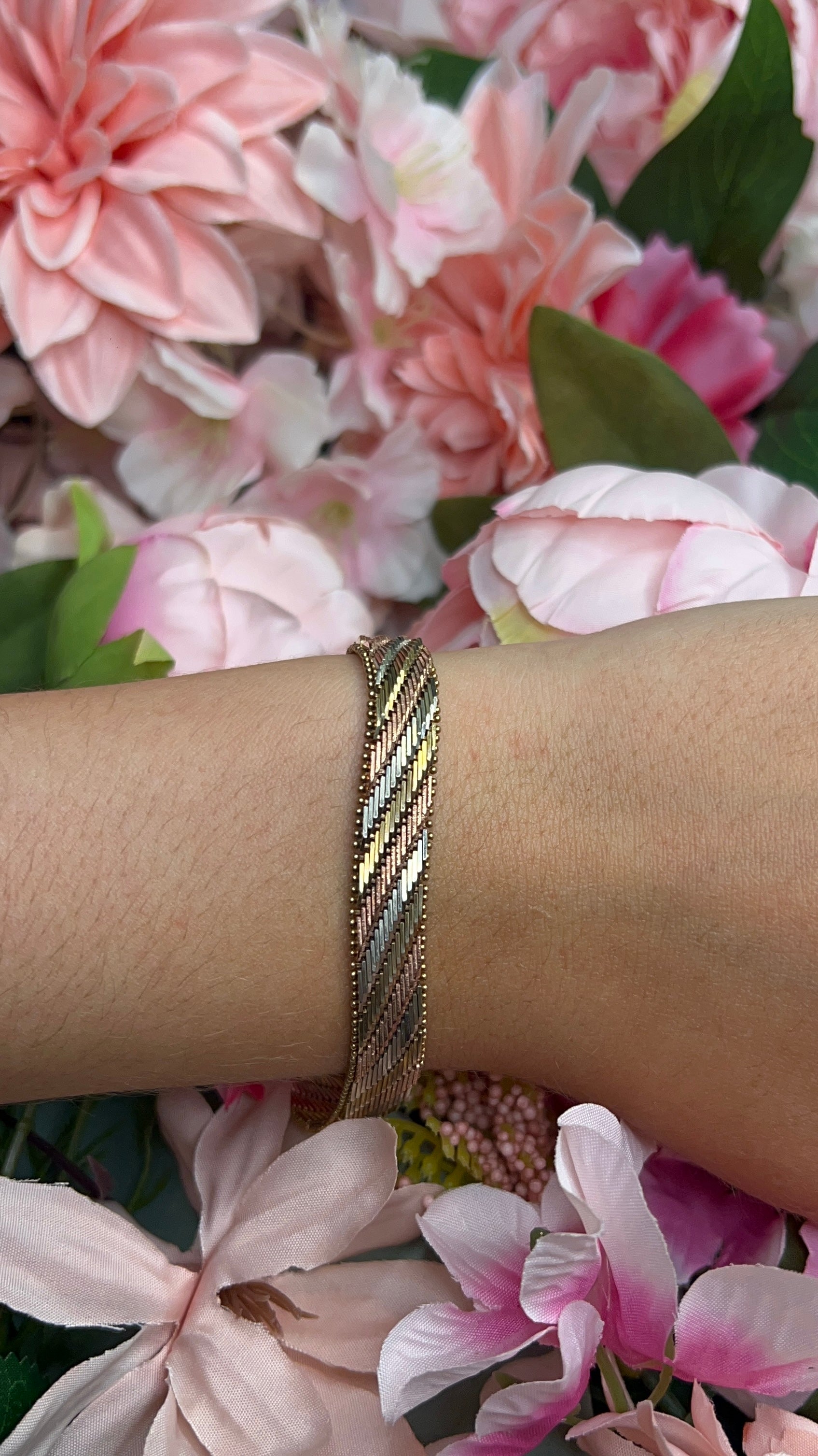 9 Carat Yellow, Rose and White Gold Bracelet
