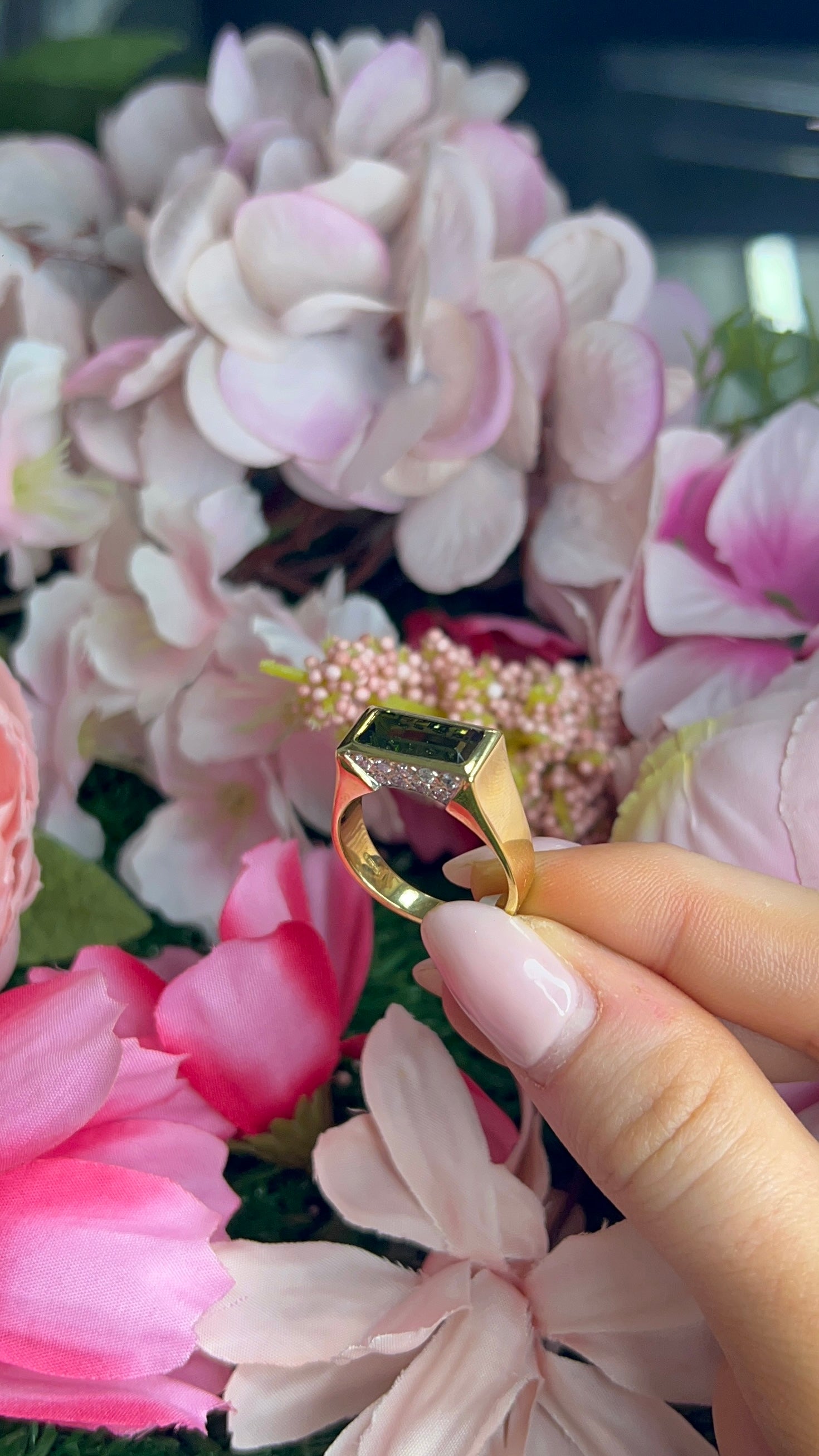 18 Carat Yellow Gold Tourmaline 3.00ct & Diamond Ring
