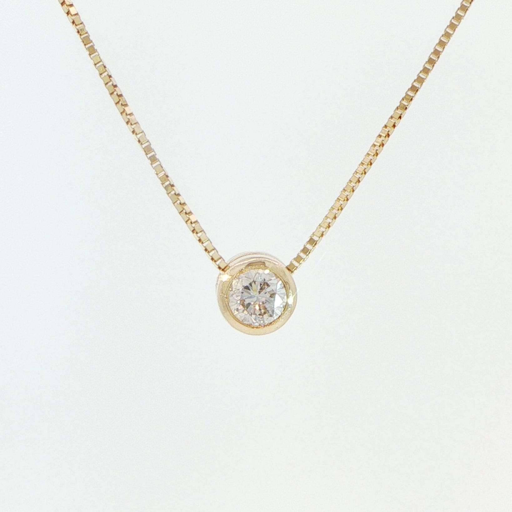 14 Carat Yellow Gold Diamond Solitaire Pendant on Chain