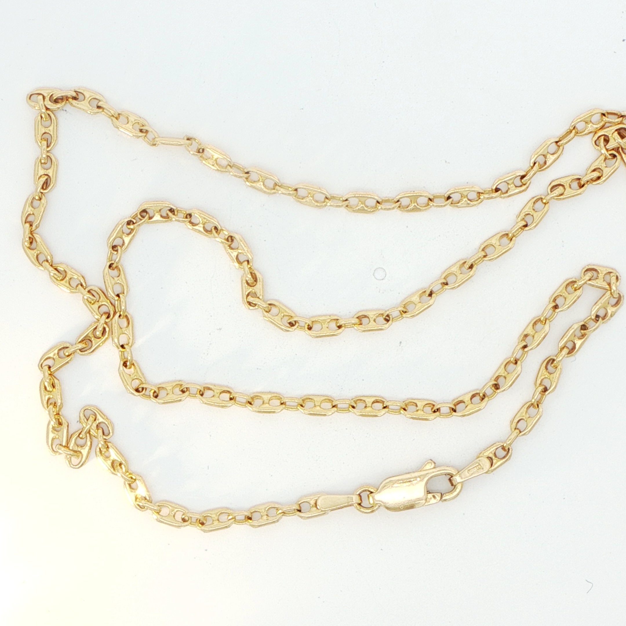 18 Carat Yellow Gold Mariner Link Chain
