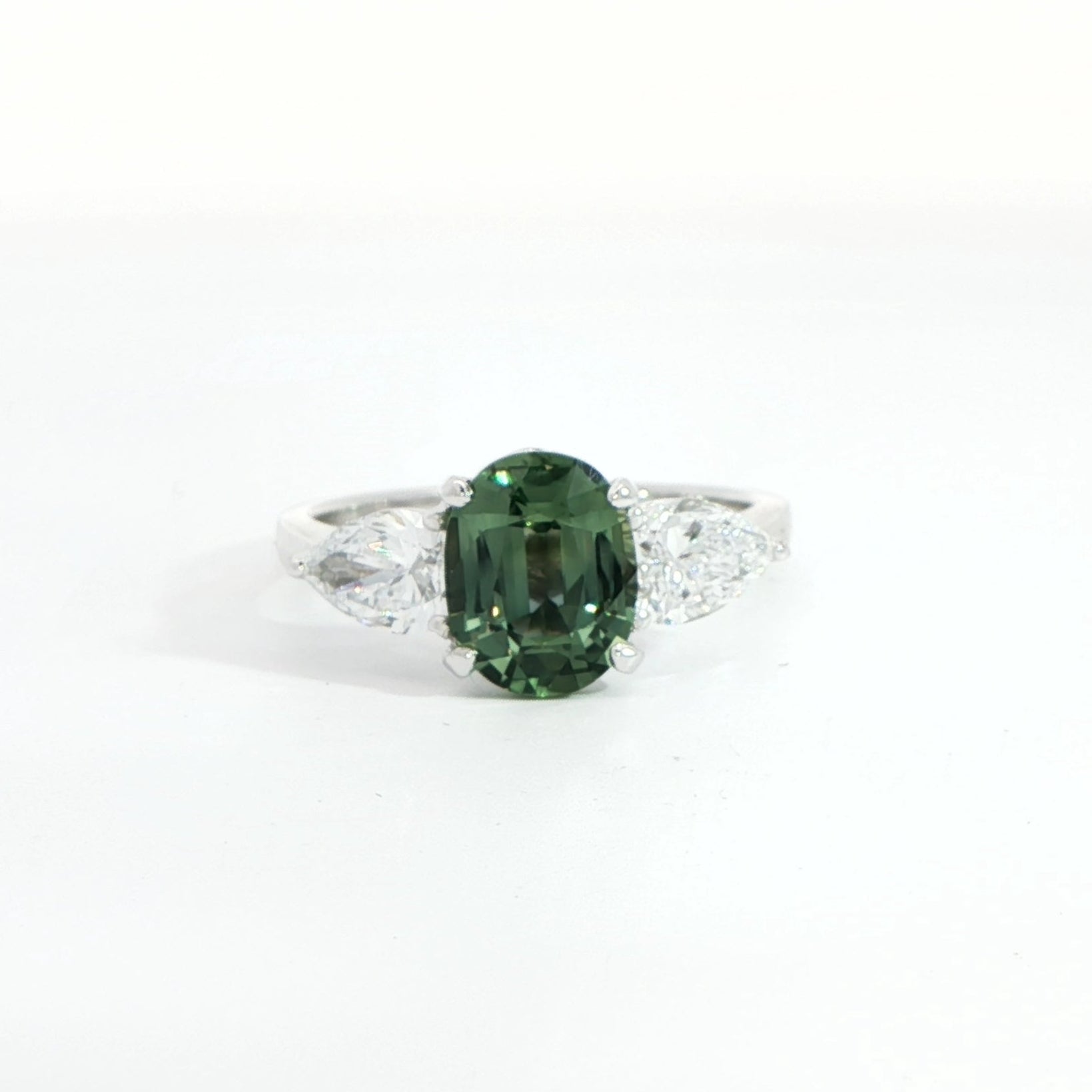 18 Carat White Gold Green Sapphire and Laboratory Grown Diamond Ring