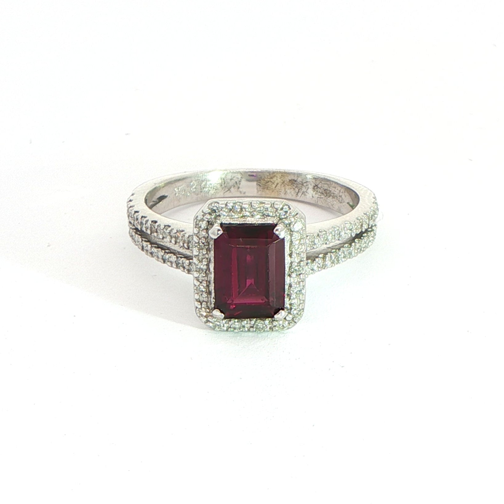 9 Carat White Gold Garnet and Diamond Ring