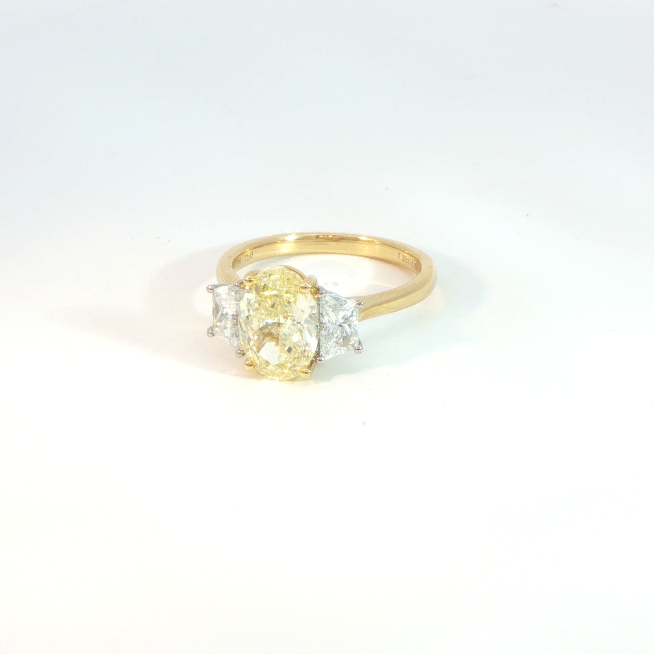 18 Carat Yellow Gold Laboratory Grown Fancy Intense Yellow Diamond Trilogy