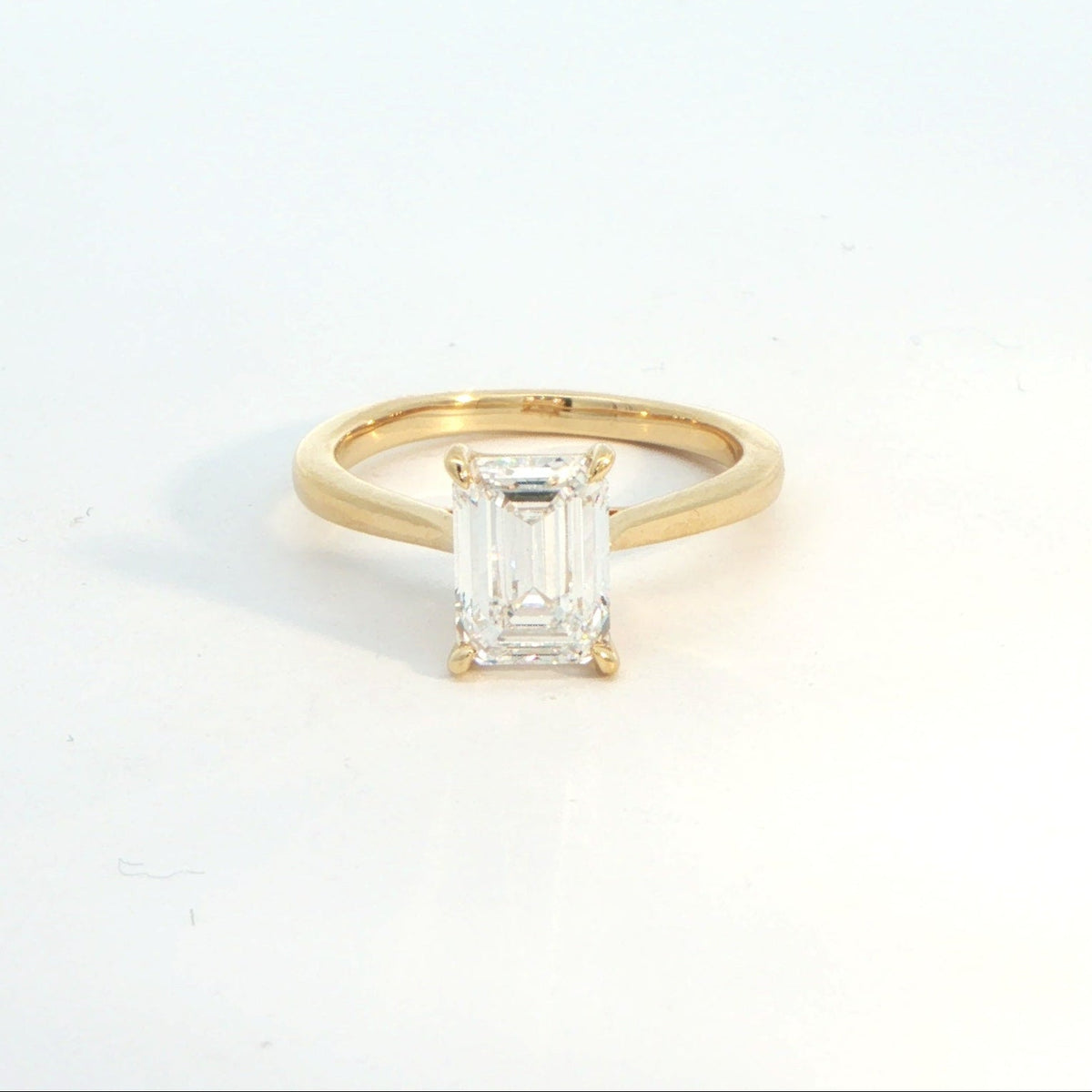 18 Carat Yellow Gold Laboratory Grown Diamond Ring 2.05ct