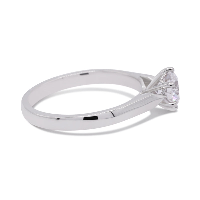Platinum Round brilliant Cut 0.80ct Diamond Solitaire Ring