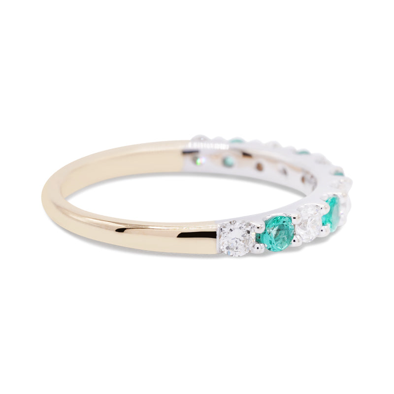 18 Carat Yellow Gold Emerald & Diamond Ring