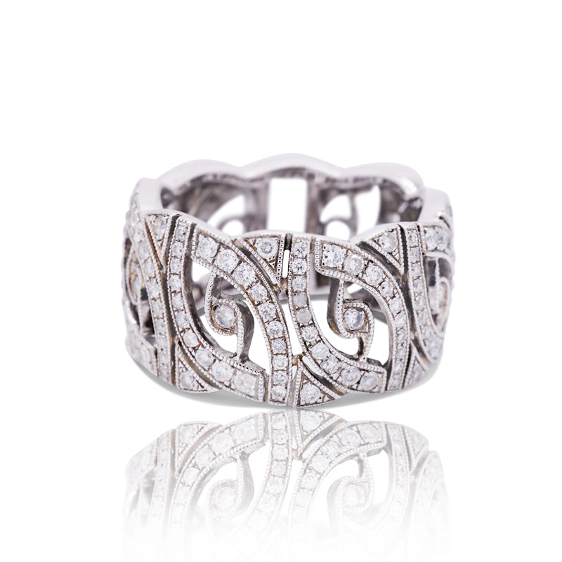 18 Carat White Gold Diamond Dress Ring