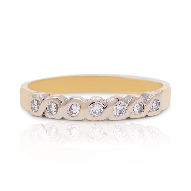 18 Carat Yellow Gold Diamond Ring