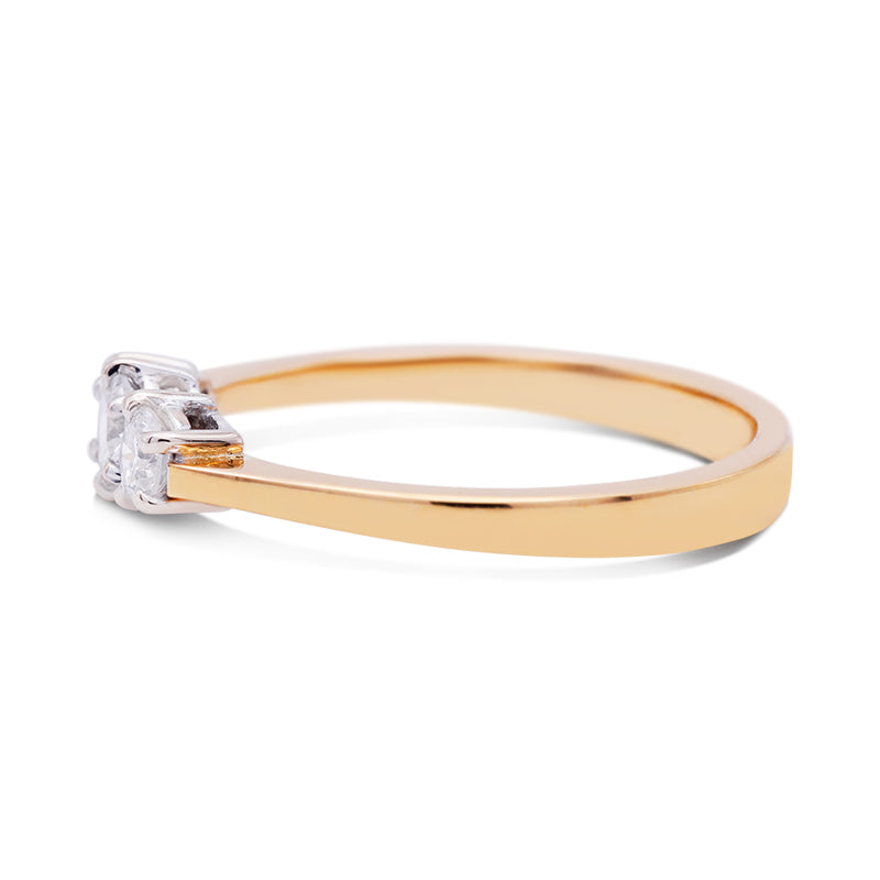 18 Carat Yellow Gold Trilogy Diamond Ring