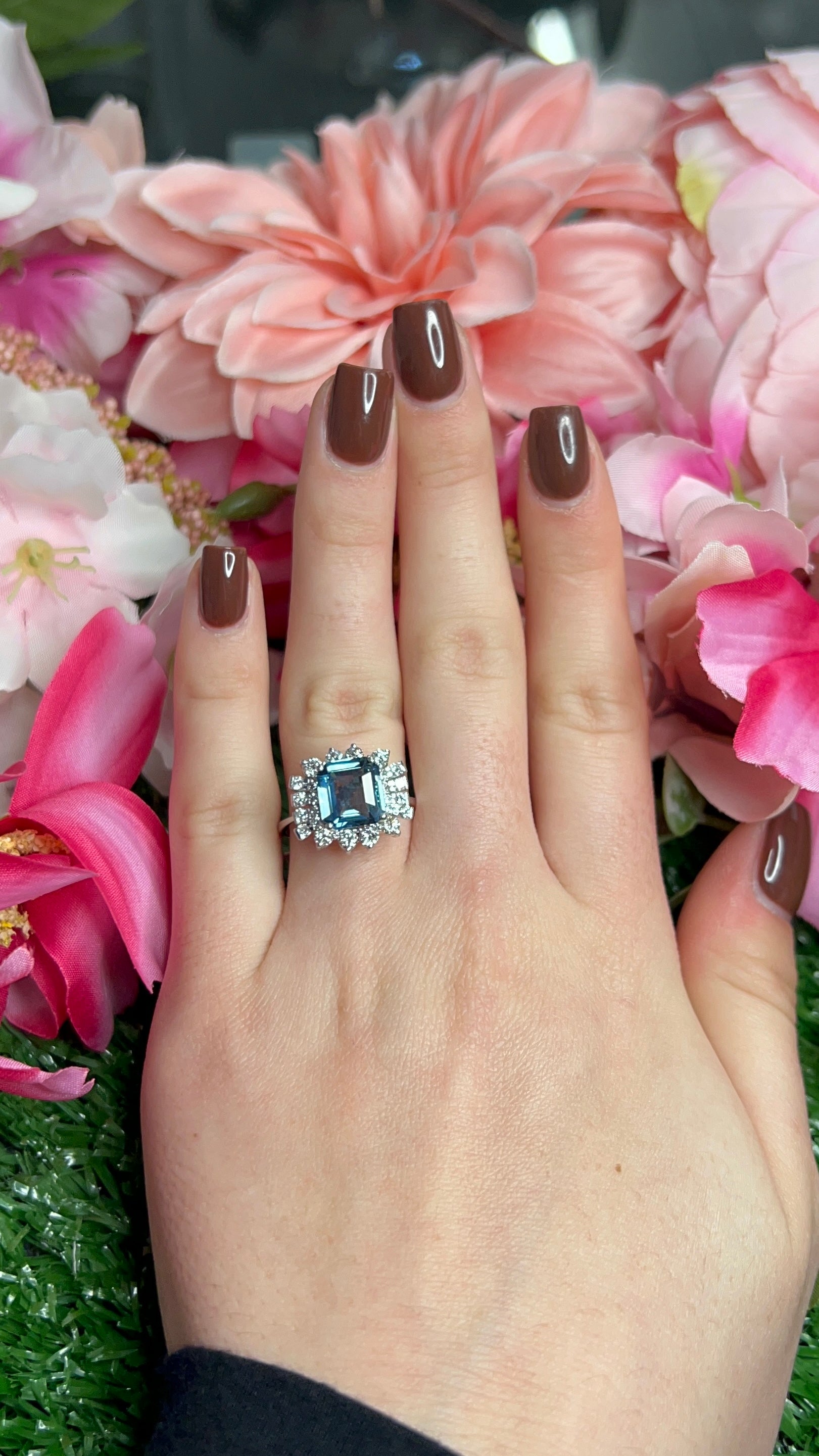 18 Carat White Gold Teal Sapphire and Diamond Dress Ring