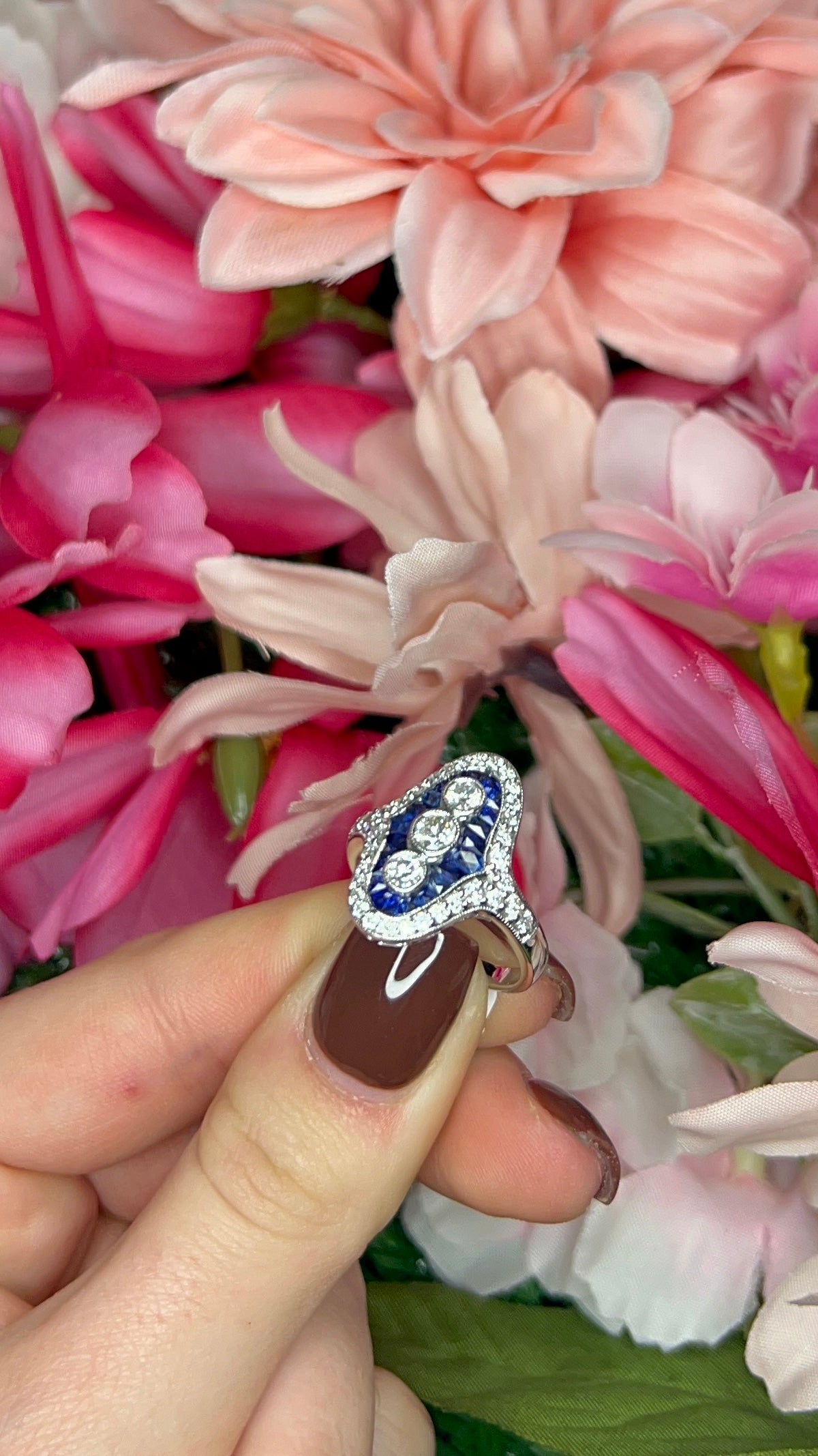 18 Carat White Gold Sapphire & Diamond Dress/Cocktail Ring