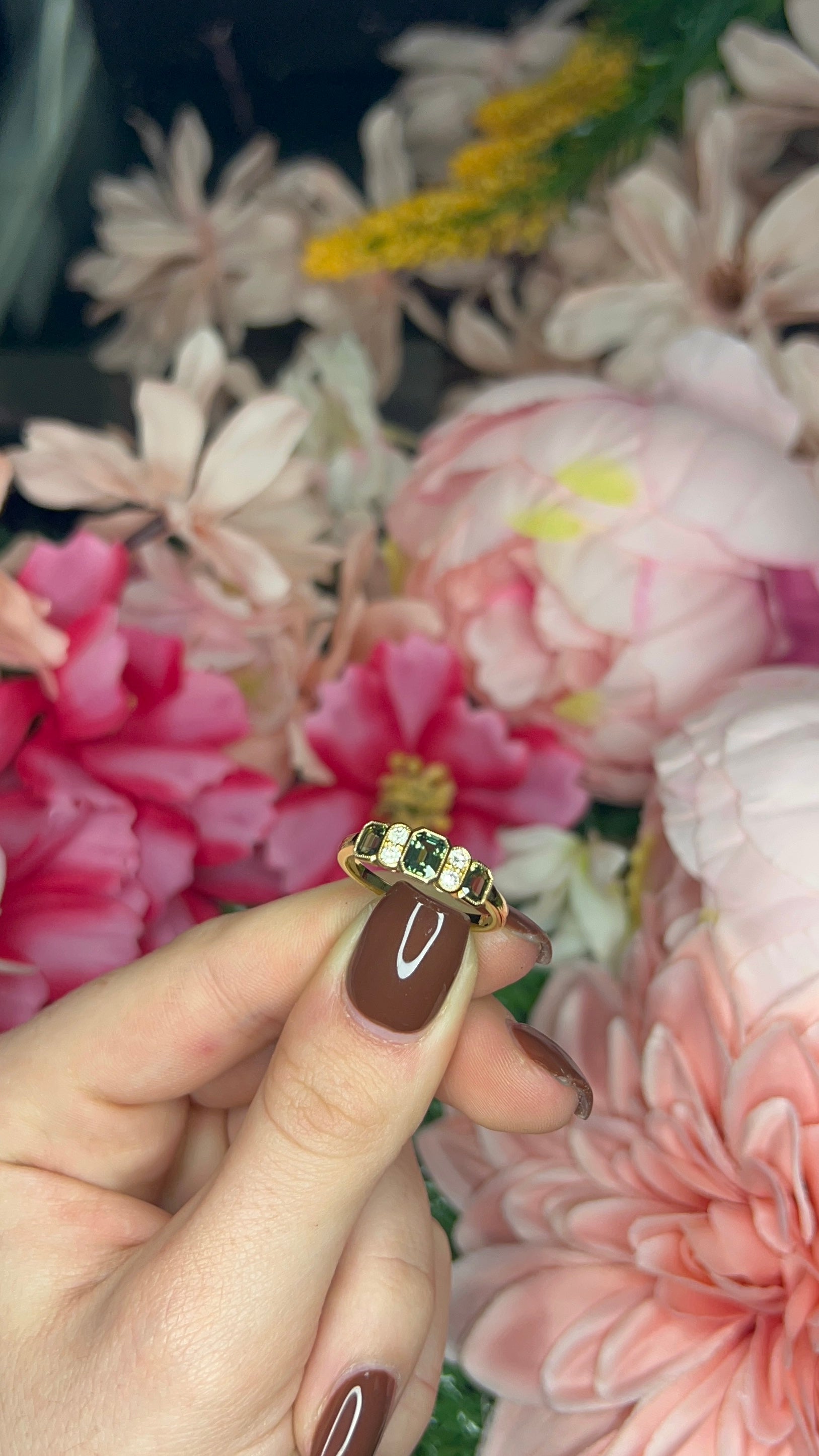 18 Carat Yellow Gold Moss Green Sapphire and Diamond Ring
