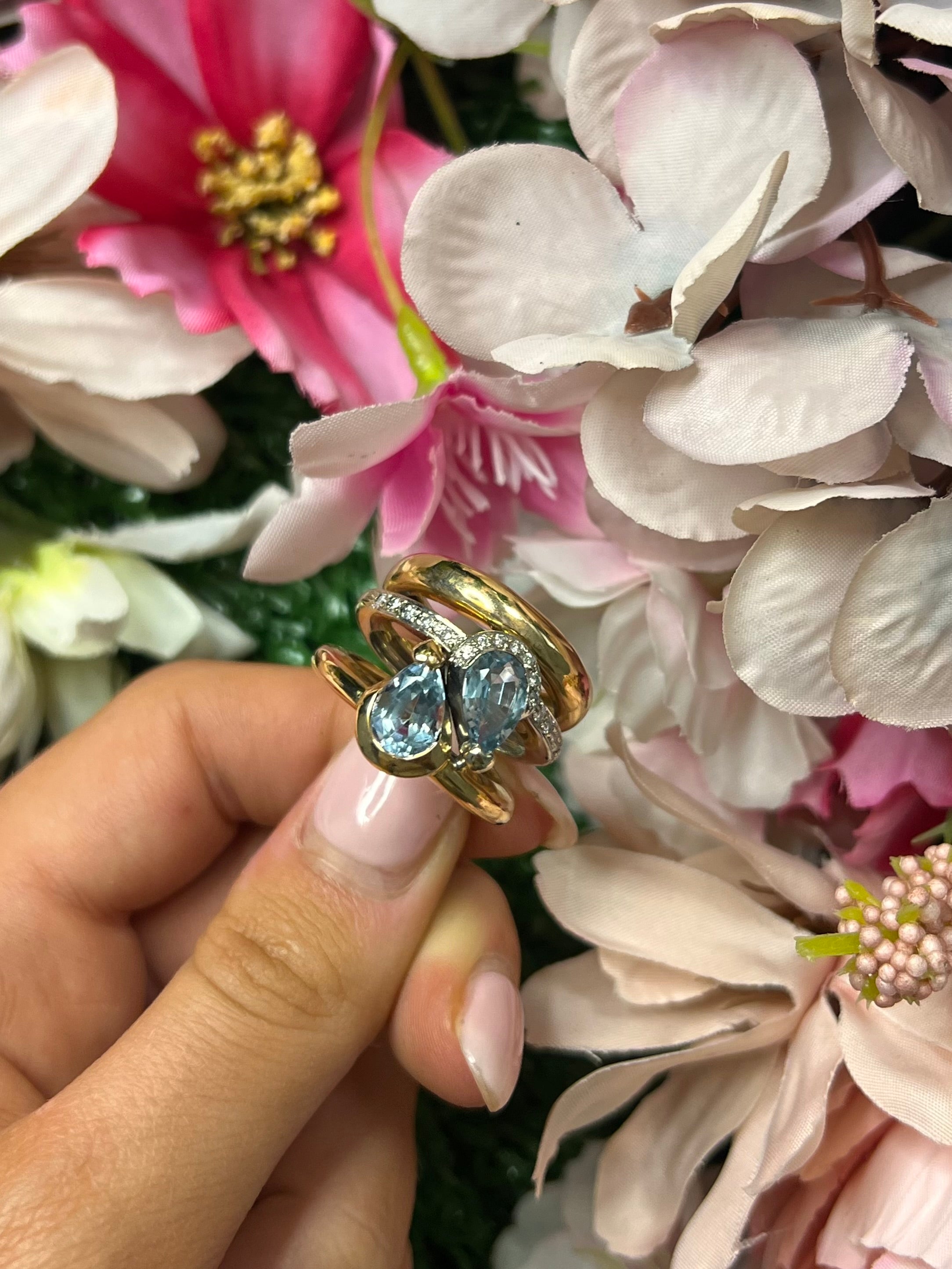 18 Carat Rose & White Gold Aquamarine & Diamond Ring