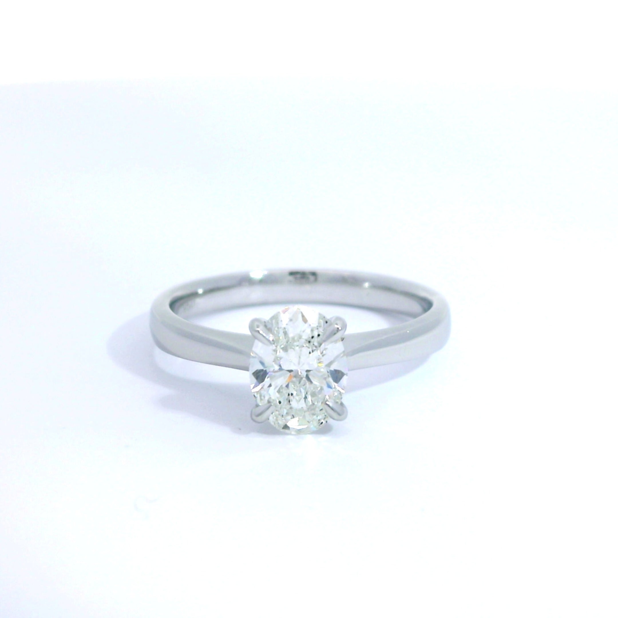 Platinum Diamond Solitaire