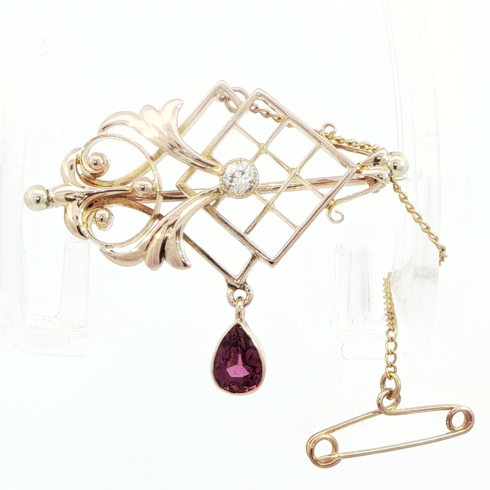 15 Carat Rose Gold Art Nouveau Brooch