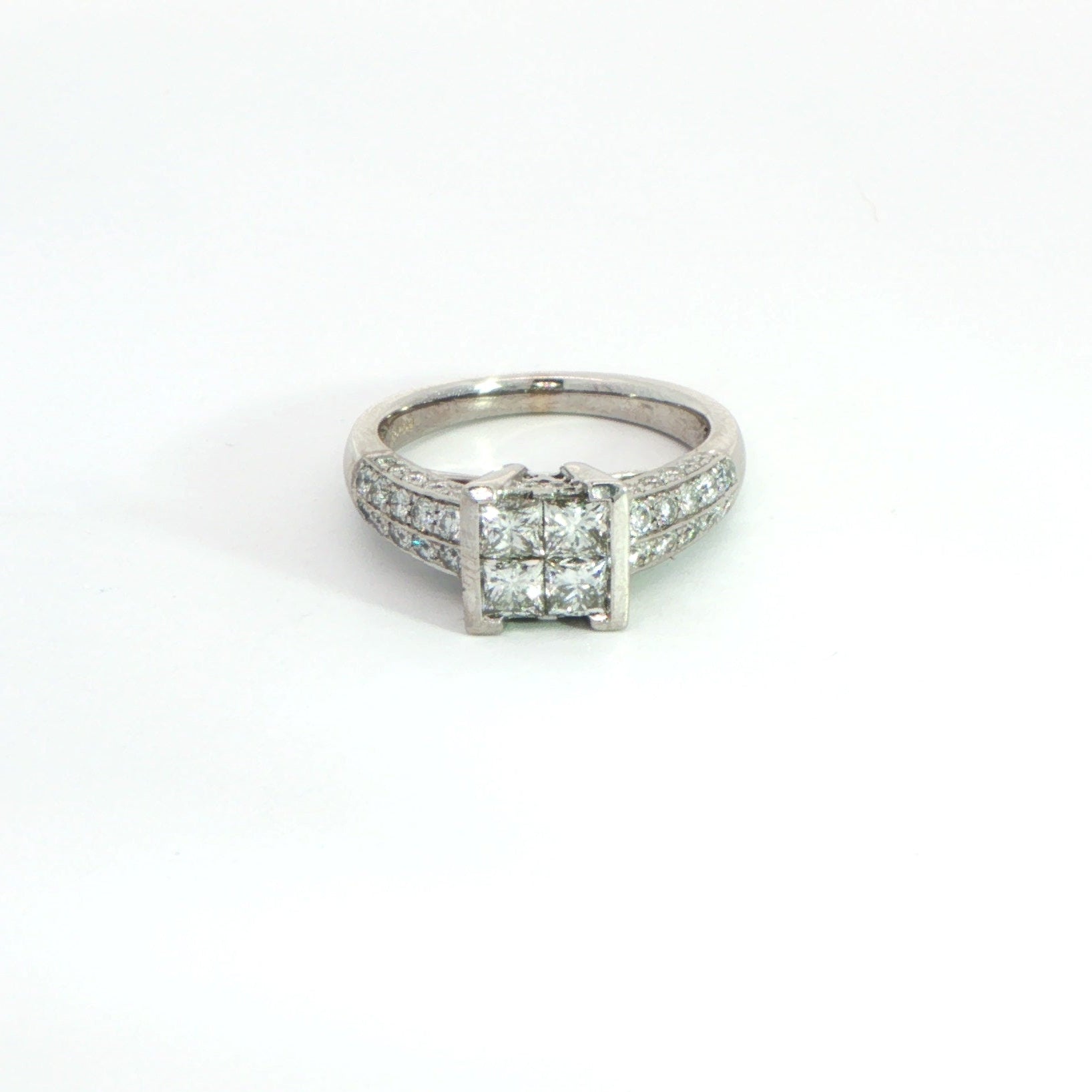 18 Carat White Gold Diamond Ring 1.10ct