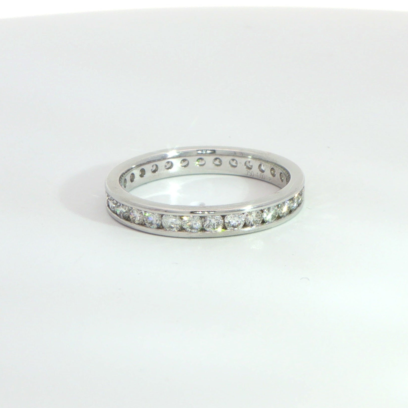 18 Carat White Gold Diamond Full Eternity Ring 1.00ct