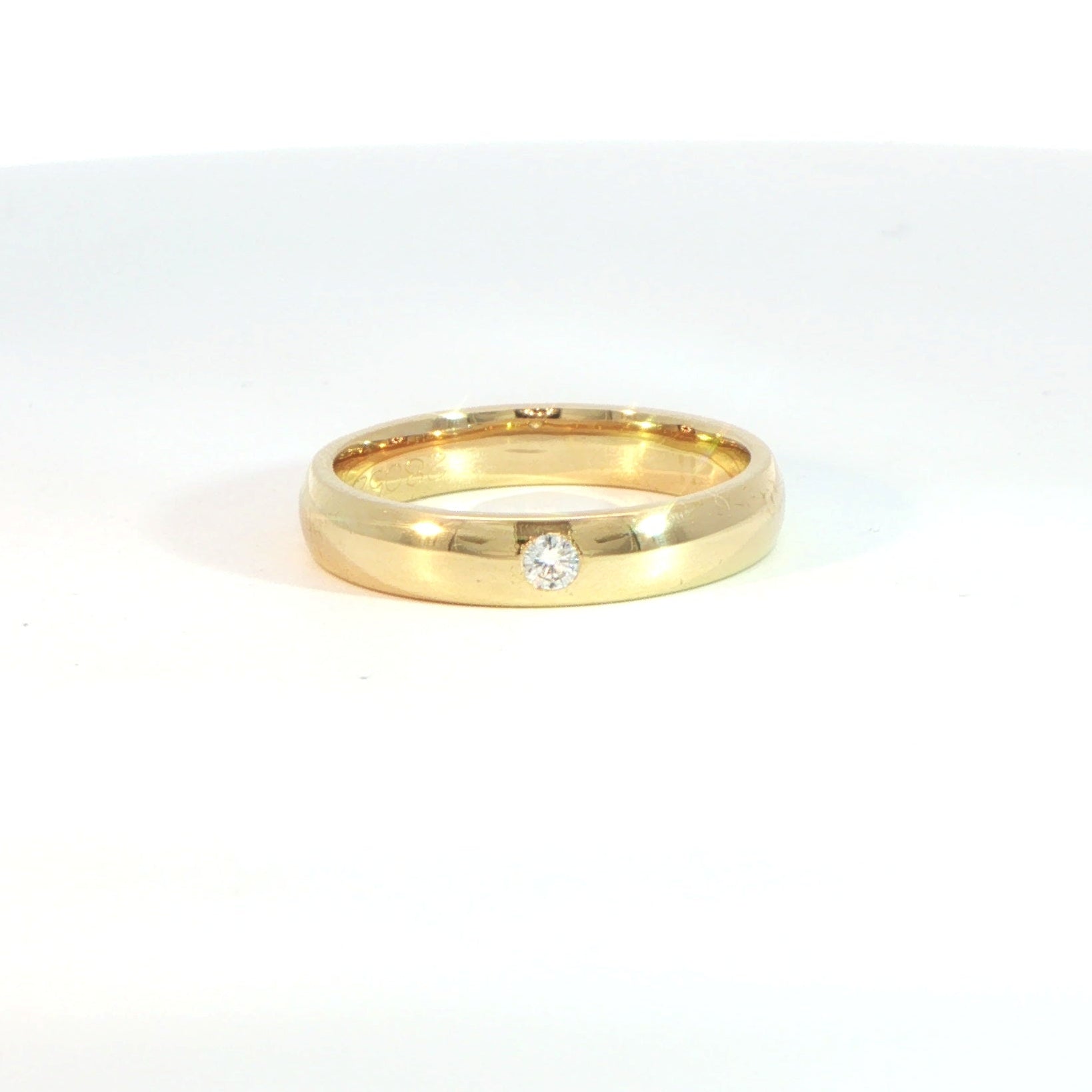 18 Carat Yellow Gold Diamond Set Band Ring
