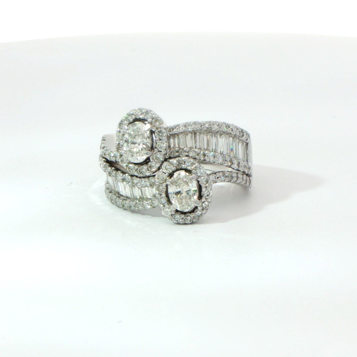 18 Carat White Gold Diamond Cocktail Ring 2.21ct