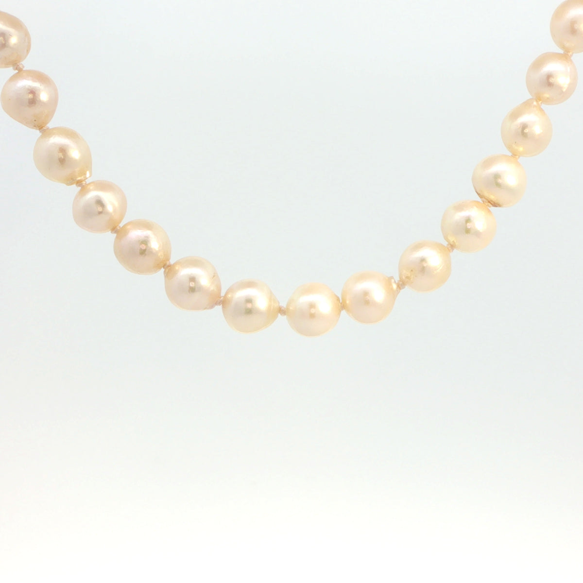 9 Carat Yellow Gold and Cultured Pearl Necklace